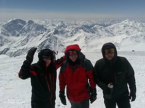 Elbrus-skitour-challange-08.jpg