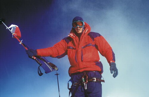 Andrzej Marciniak na wierzchołku Everestu, 24 maja 1989. Fot. E. Chrobak, źr. pza.org.pl