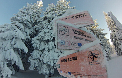 Węzeł komunikacyjny na Przełęczy Śnieżnickiej (fot. Paulina Wierzbicka)